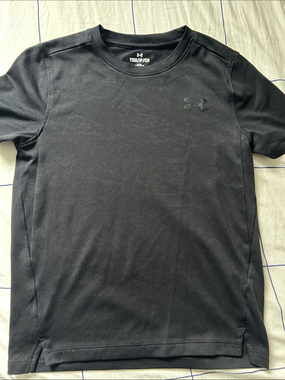 6-7 year old Kids Under Armour Men’s Black Performance Short Sleeve Crew Tee